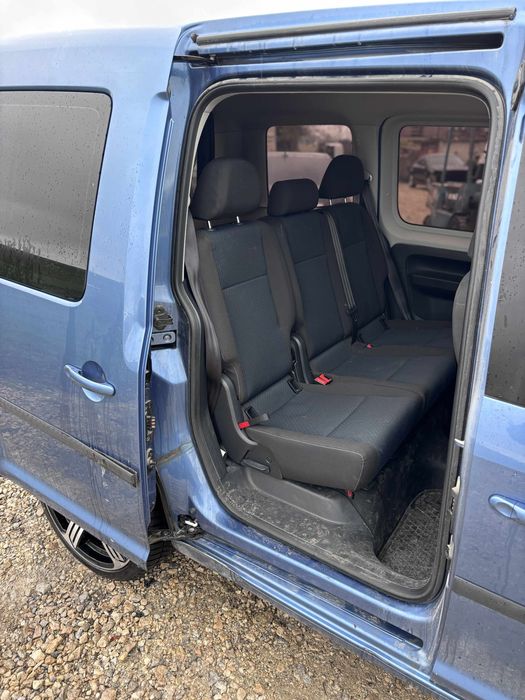 VW Caddy 2.0TDI 5ск