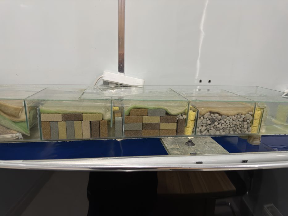 Продается Фронтоза. С аквариумом вместе. Полный комплект