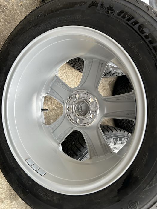 Roti pentru Ford R18