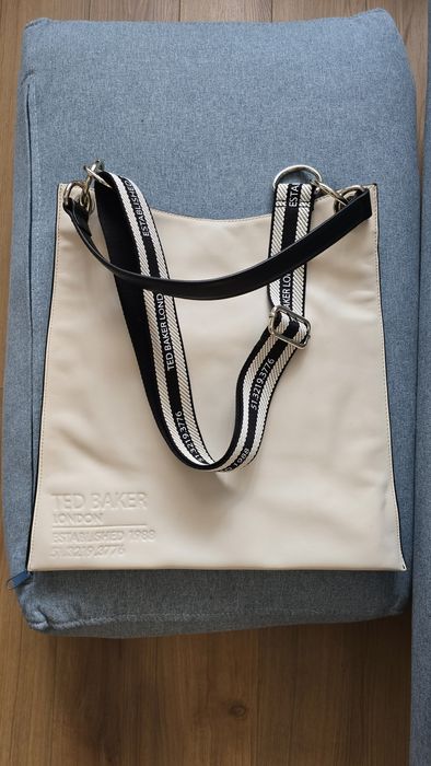 Чанта Ted Baker естествена кожа