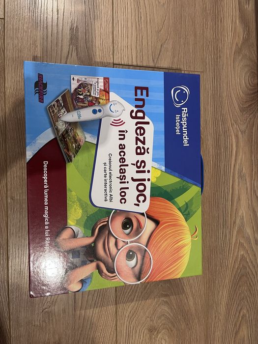 Răspundel Istețel Albi – Creion electronic + Carte Engleză și joc – set complet