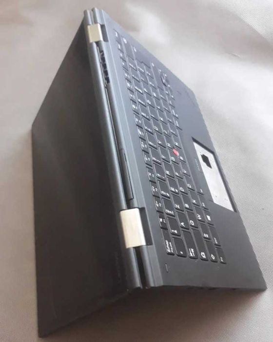 ThinkPad X1 Yoga 2nd 14.1" I7 gen 7  nu porneste placa de baza fara interventii