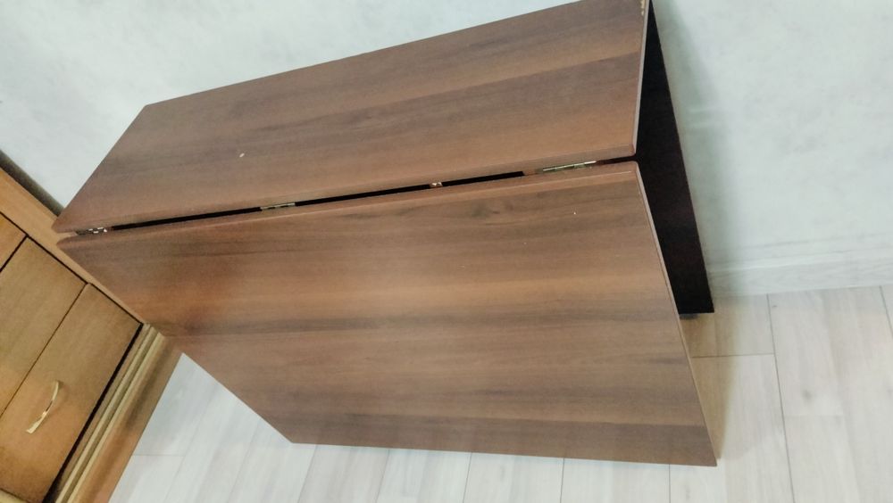 Стол-книжка б/у недорого