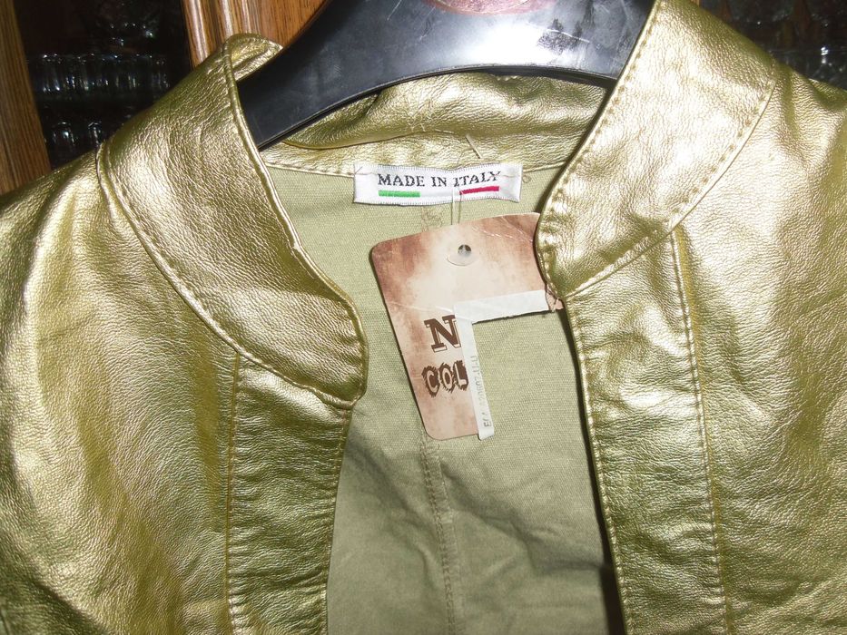 vesta piele ,noua, auriu metalizat