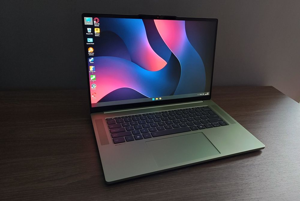 LENOVO IdeaPad Slim 5, Ryzen 7 7735HS, 16GB LPDDR5x, SSD 1TB, GARANȚIE