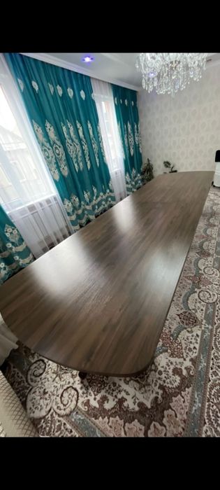 Үлкен ас үй/залға арналған стол сатылады