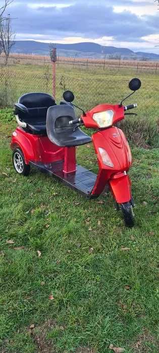 Scuter Triciclu electric