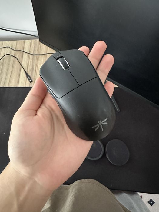 Продам микрфоон fifine am8 и мышку dragonfly