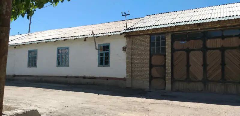 Kogon shaharda hovli sotiladi