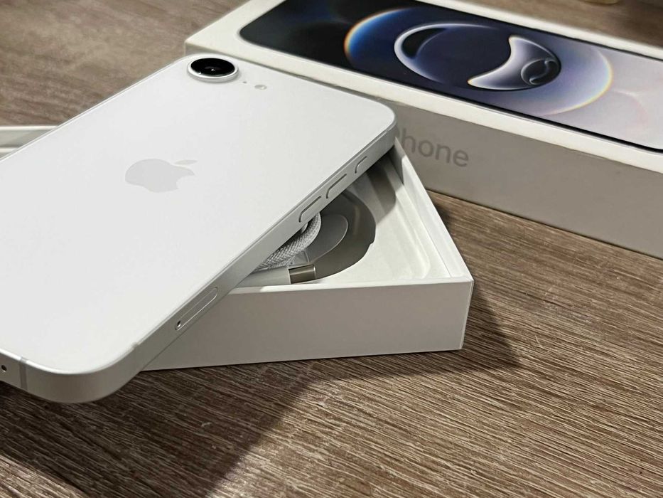 iPhone 16e Бял 128GB