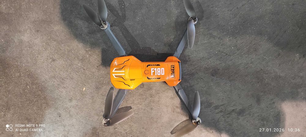 Дрон със GPS F180
