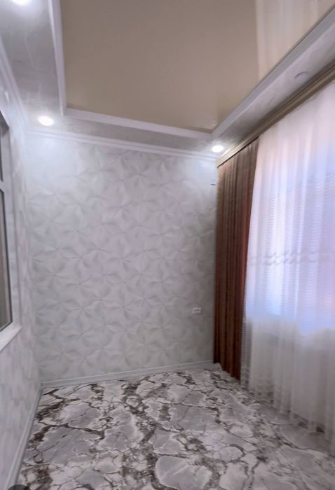 Yangi bozor 22-Maktab 2 xonalik qilingan