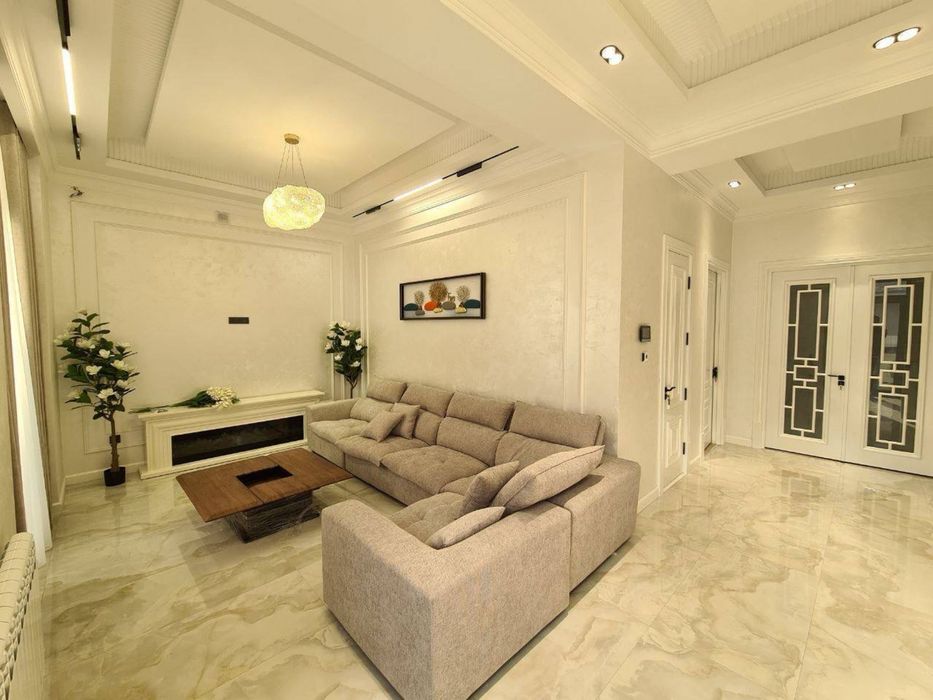 Дом Военный госпиталь, Академгородок  2,7 сотки