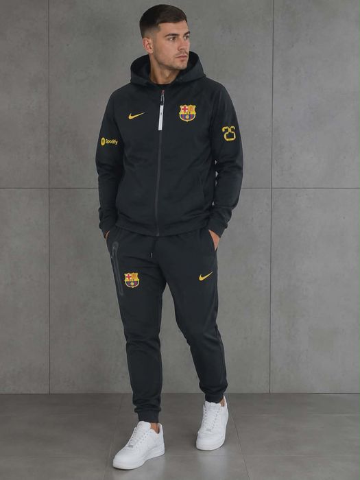 Мъжки екипи барселона, Nike, LFC, Calvin Clein и други. Най-високо качество!