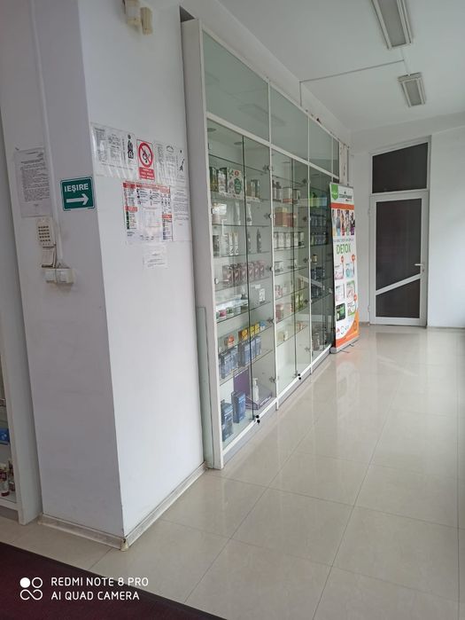 Vând mobilier farmacie / drogherie