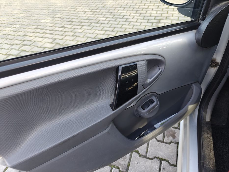 Citroen  C1  1.0i an 2010 proprietar