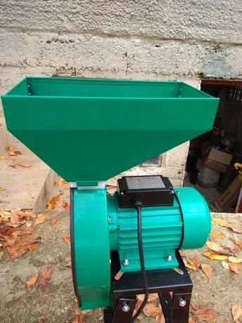 фуражомелка ДРУЖБА Ярмомелка за фураж с 4 сита 3,8 kW