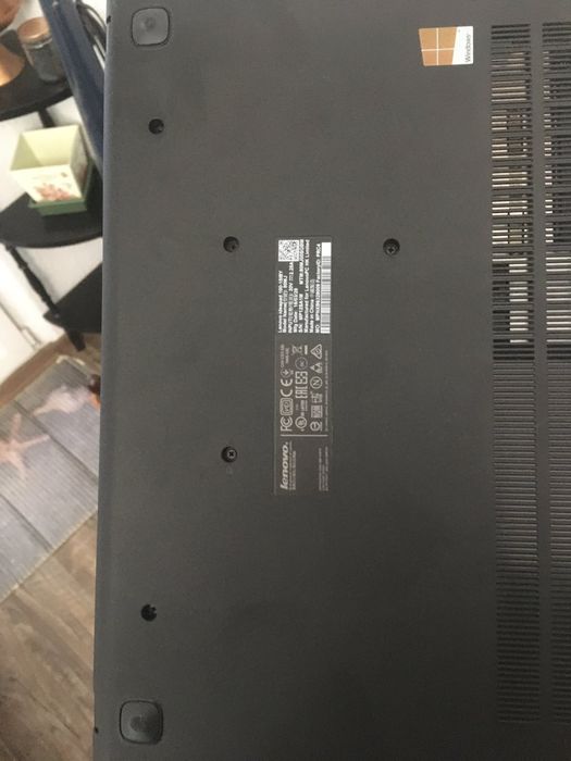 Лаптоп Lenovo ideapad 100