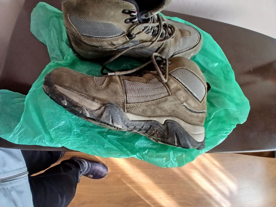 Обувки. ProHunter  за планински туризъм и лов