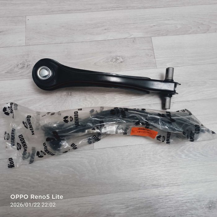 Рычаг задний верхний