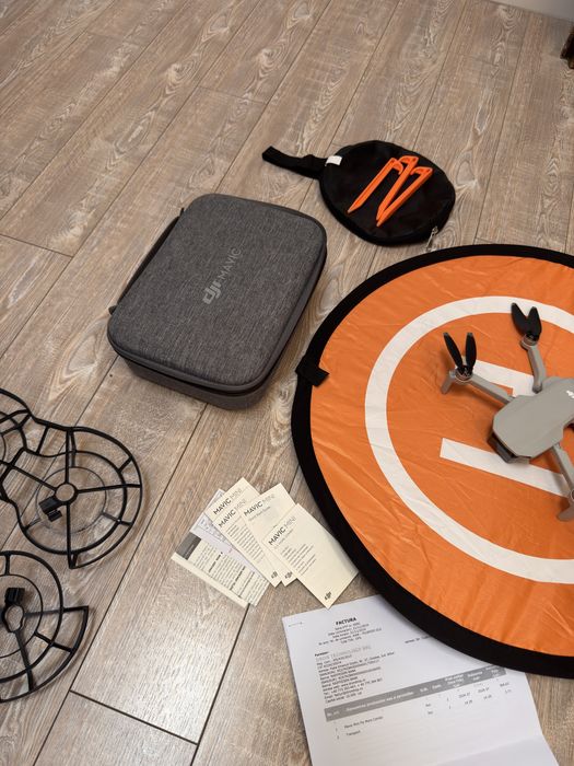 DJI Mavic Mini Drone - Fly More Combo