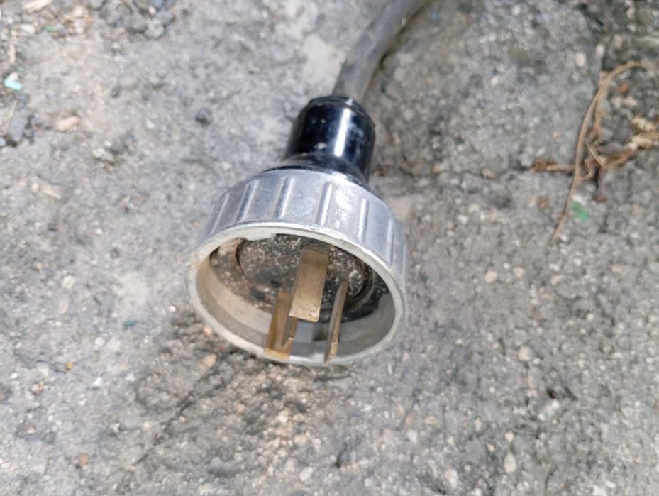 Отбойник молоток