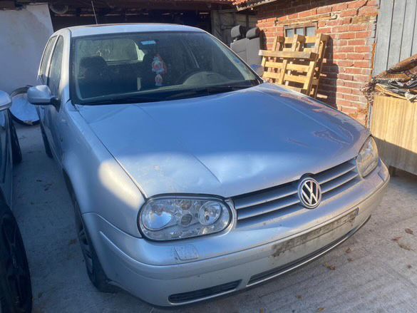 Golf 4 1.6 на части