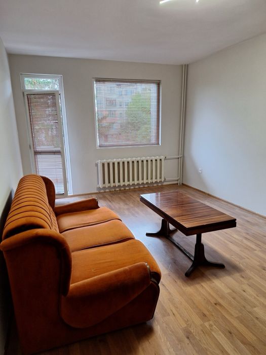 Дава се под наем Двустаен апартамент в Плевен, Сторгозия - 80 кв.м за 306 € - Снимка #11