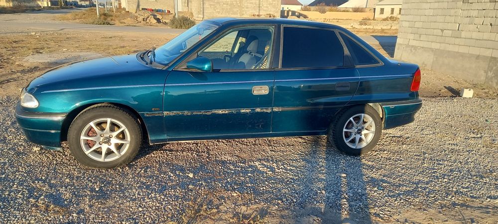 Опель астра автомат