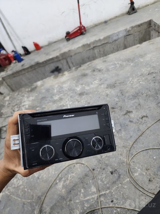Pioneer 725 magnitola