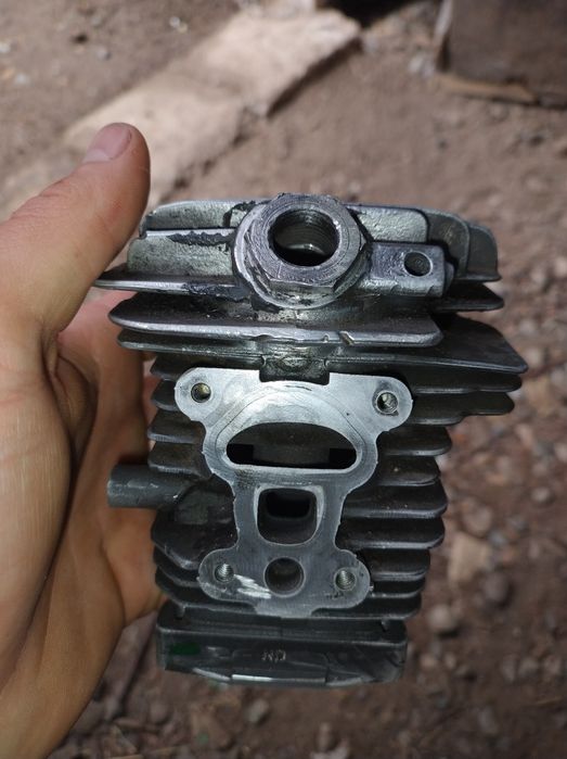 Cilindru și piston Stihl 211 originale