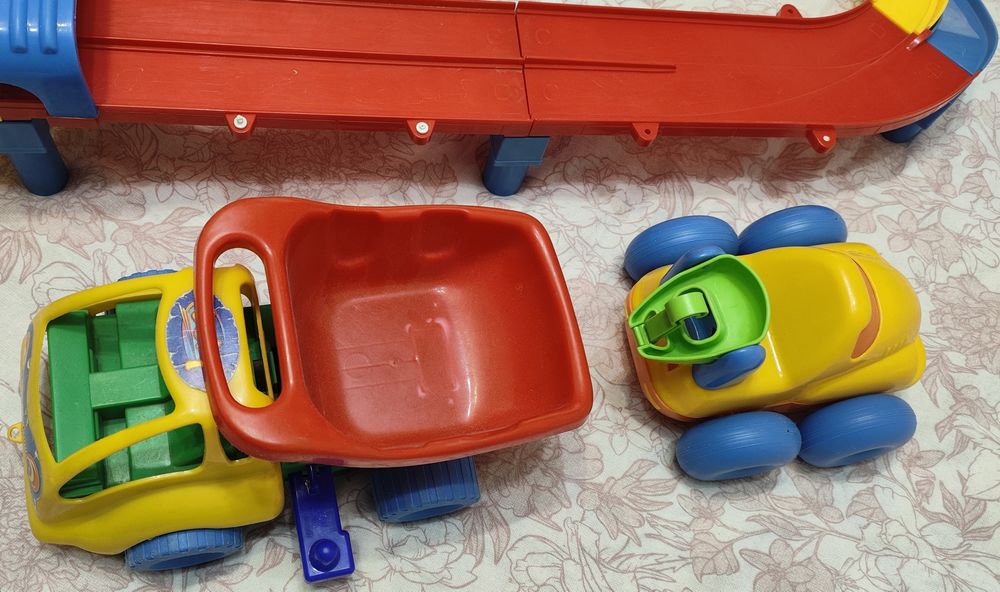 Игрушки продам все за 3000