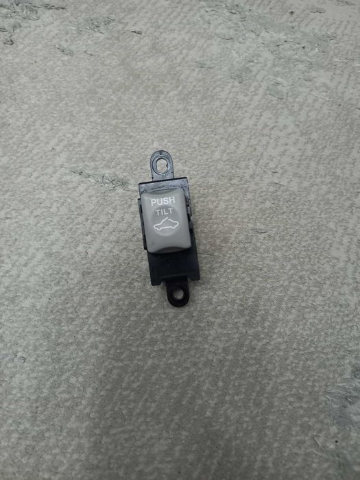 Кнопка люка с ободком ,паджеро 4