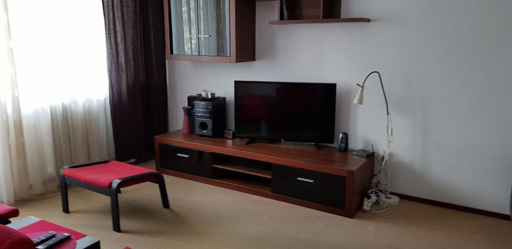 Inchiriere garsoniera Titan metrou