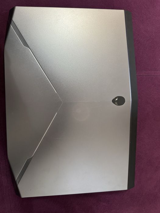 Alienware 17 r4 Ram 32 gb / Nvidia GTX 880m 8 gb