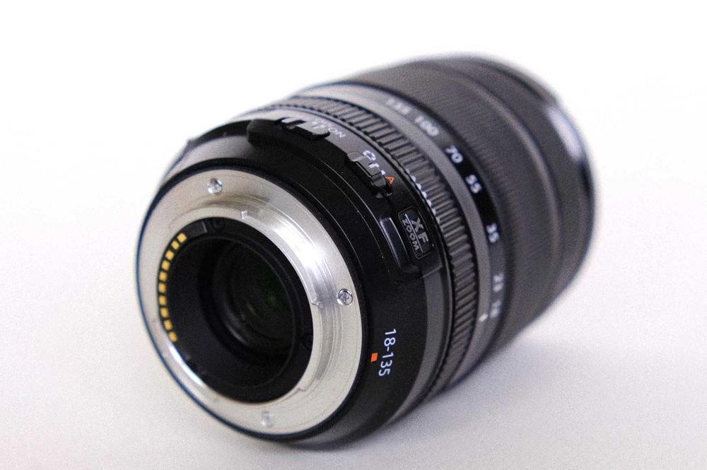Здравейте. Продавам обектив Fujifilm XF18-135mm 1:3,5-5,6