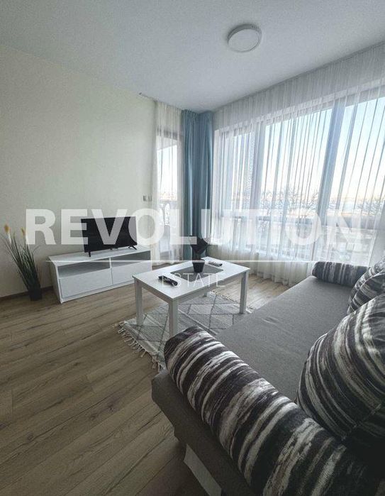 Дава се под наем Двустаен апартамент в Варна, Аспарухово - 65 кв.м за 598.23 € - Снимка #2