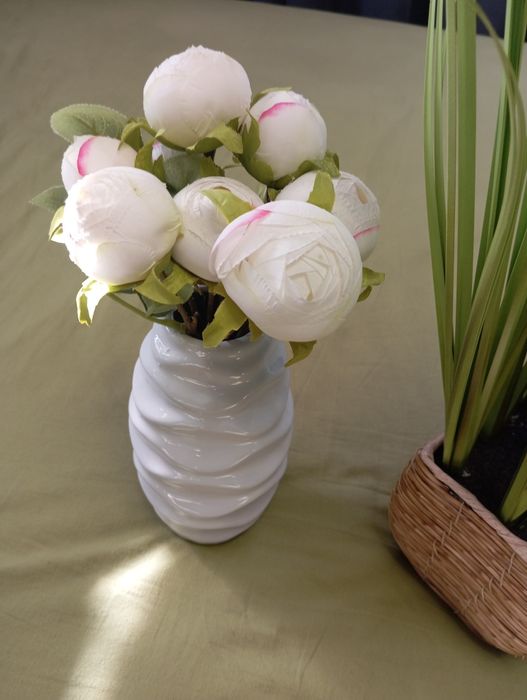 Изкуствени цветя ,нови