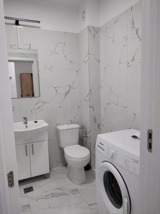 Inchiriez garsoniera militari residence