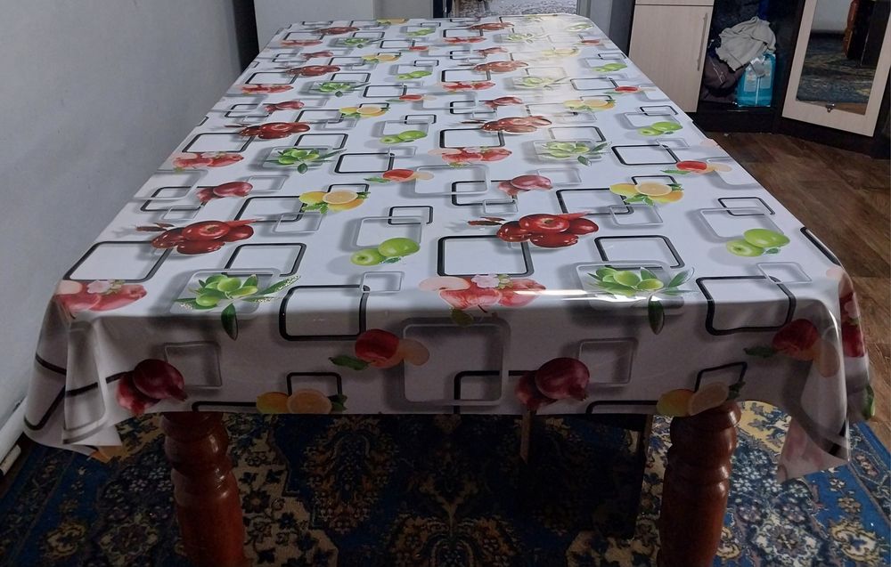 Продам дубовый стол