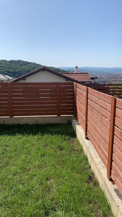 Ocazie!Duplex cu acces separat și curte, Strada Narciselor Floreşti