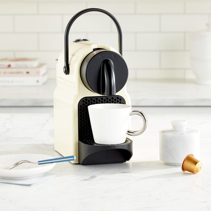 Капсульная кофемашина Nespresso inissia