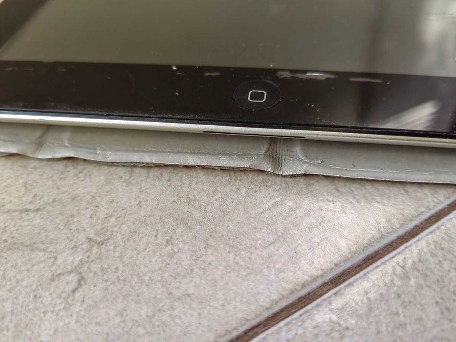 IPad 3rd generation - A1430 , 32 GB памет, за смяна на дисплей