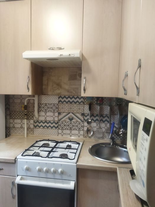 Продам 2-х комнатную квартиру .