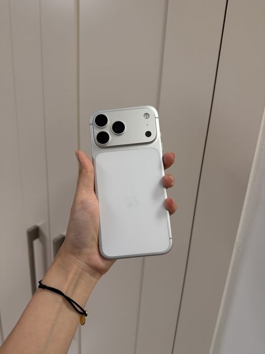 Iphone 17 pro max 256 гг