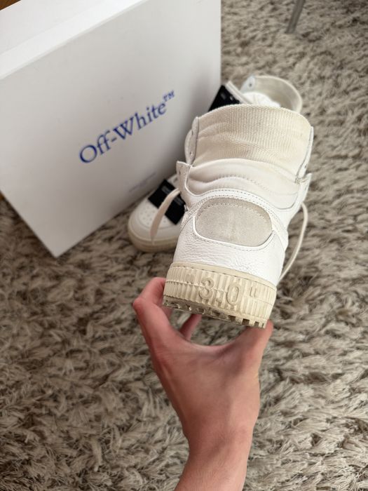 Off White Court 46