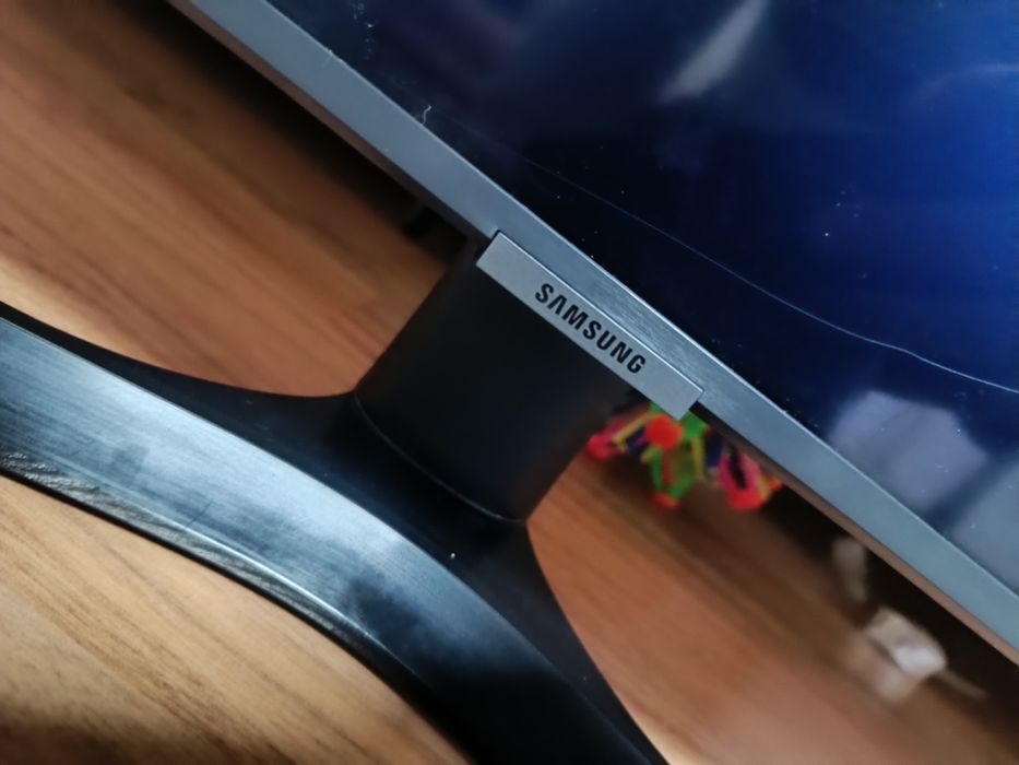 Телевизор samsung