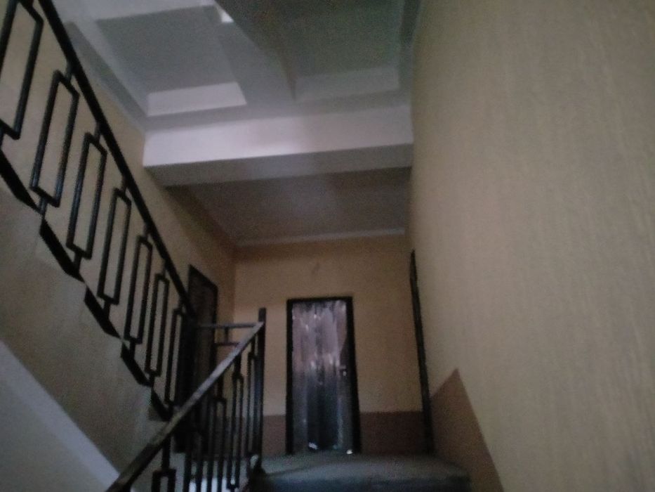 Когон шахар 2 хонали уй сотилади 76м2