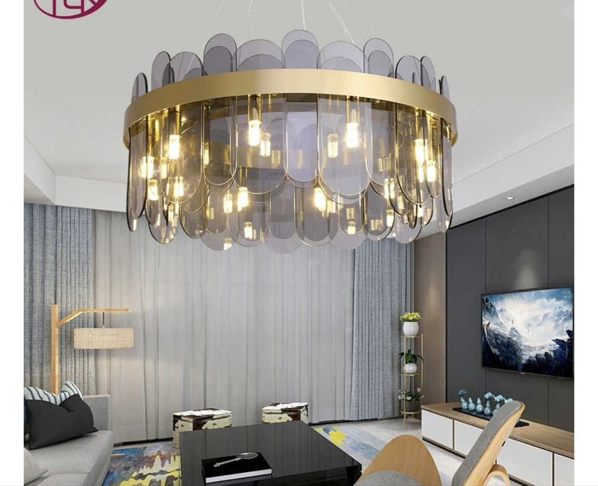 Красивая люстра