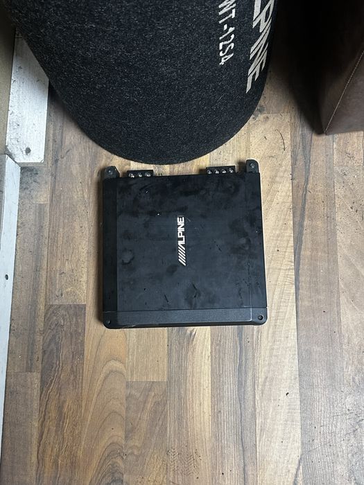 Vand subwoofer alpine